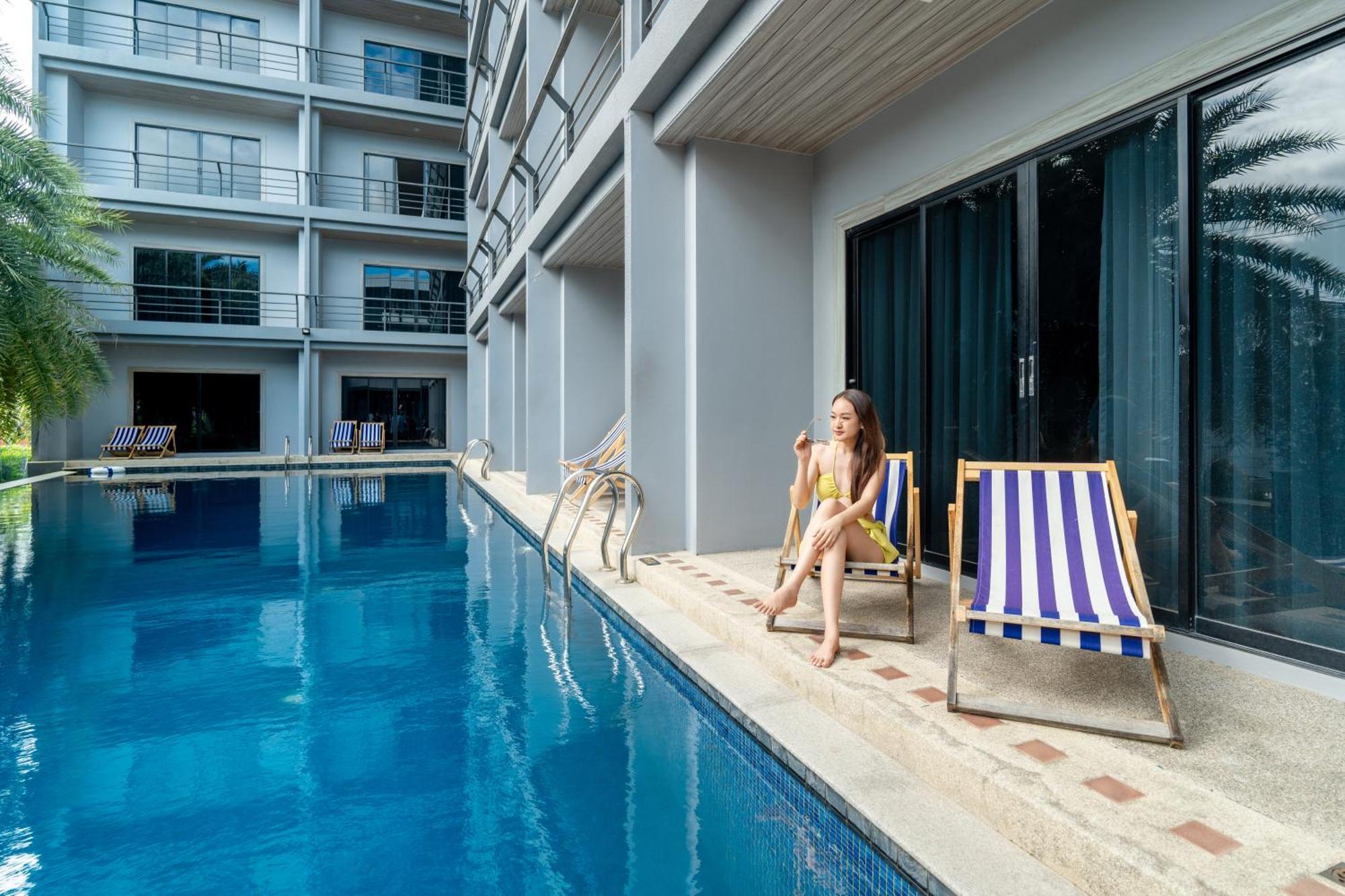 Bhukitta Boutique Hotel Phuket Town Exterior foto