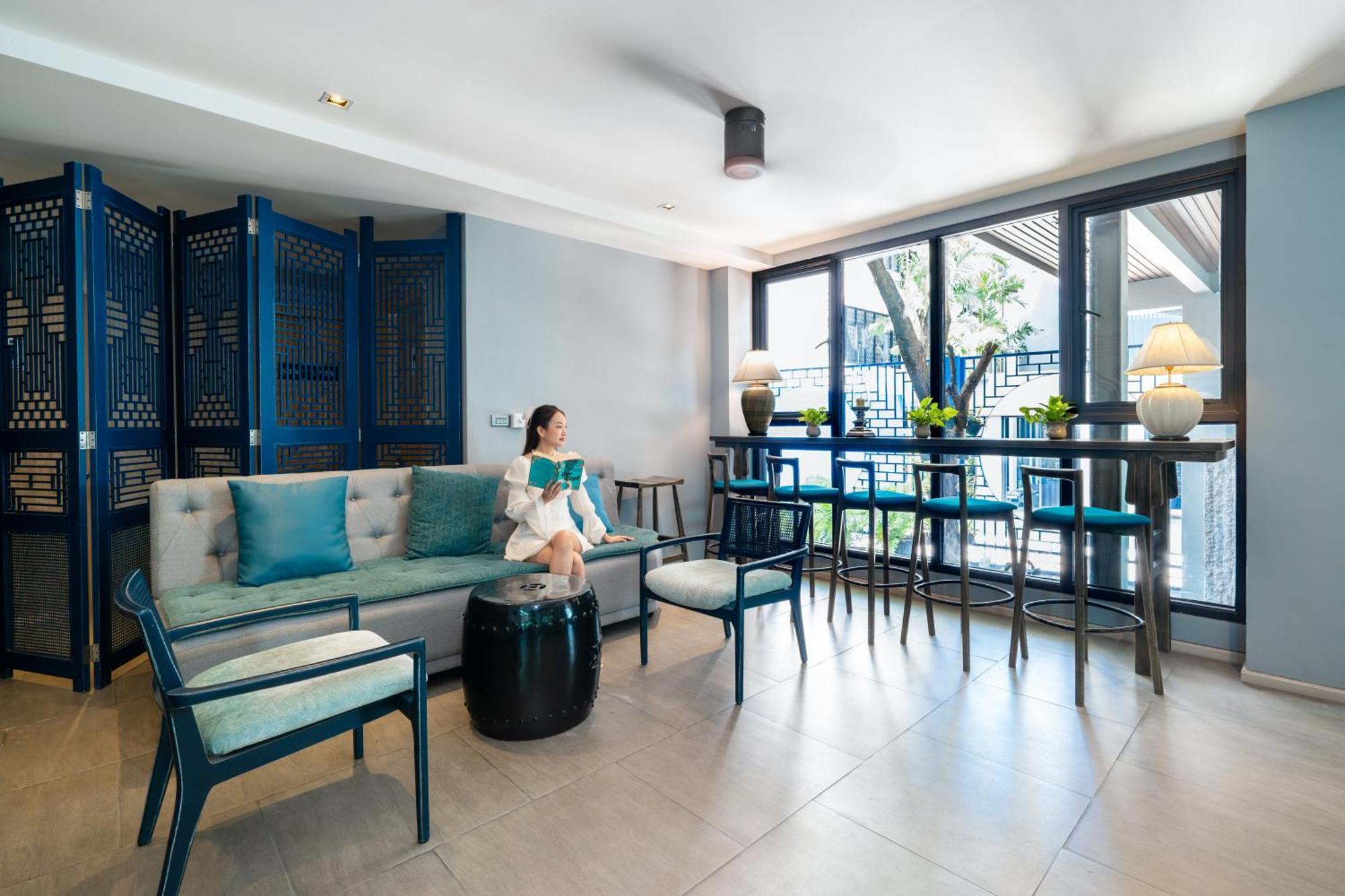 Bhukitta Boutique Hotel Phuket Town Exterior foto